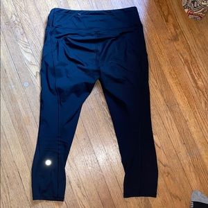 Lululemon cropped leggings